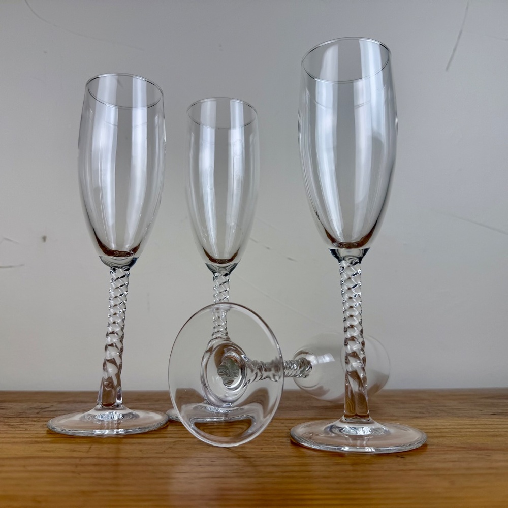 Cristal D’Arques Angelique Champagne Flutes | Set of 4 | Discontinued - Picture 7 of 12